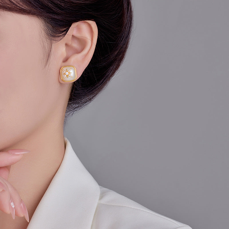 2025 French Geometric Star Pearl Earrings: Retro, Light Luxury, High-End