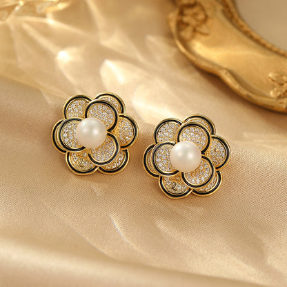 French Retro Flower Earrings For Women In Summer Light Luxury High-End Style Small Fragrance Camellia Inlaid With Zircon Pearl Silver Needle Earrings