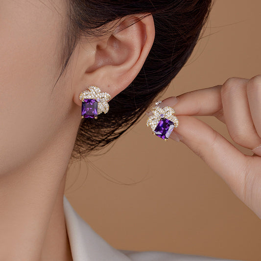 2025 S925 Silver Needle Earrings: Light Luxury, High-End, Super Flash Square Zircon